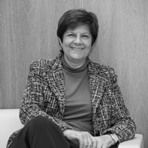 Cruz Villalón, Josefina